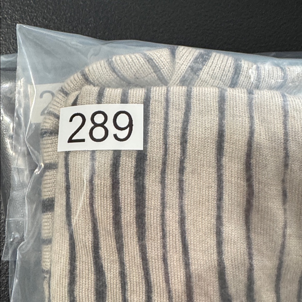 Bottega Veneta Animal Stripe Polo/ Size 4-6 - Picture 11 of 11